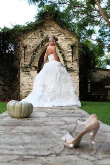Cinderella_bride_evergeen_garden_venue